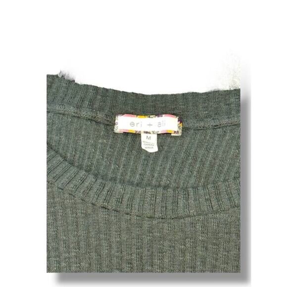 Eri + Ali Green Ribbed Knit Fringe Hem Sweater Women’s Medium - Picture 3 of 4